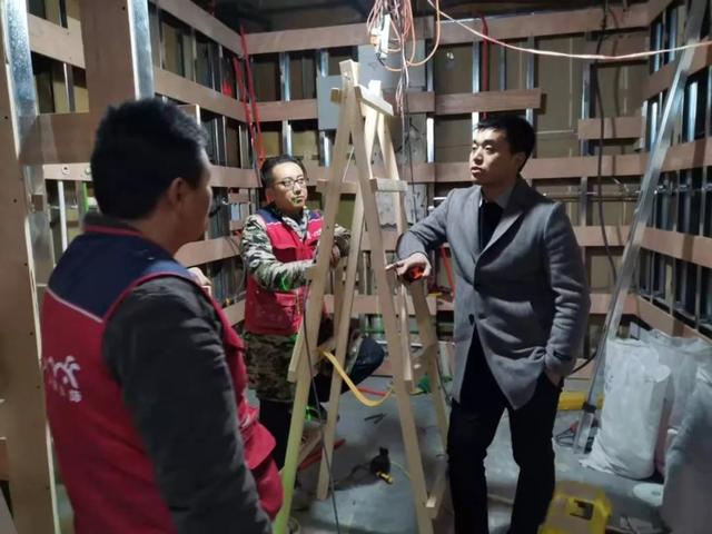 右1。胡永强