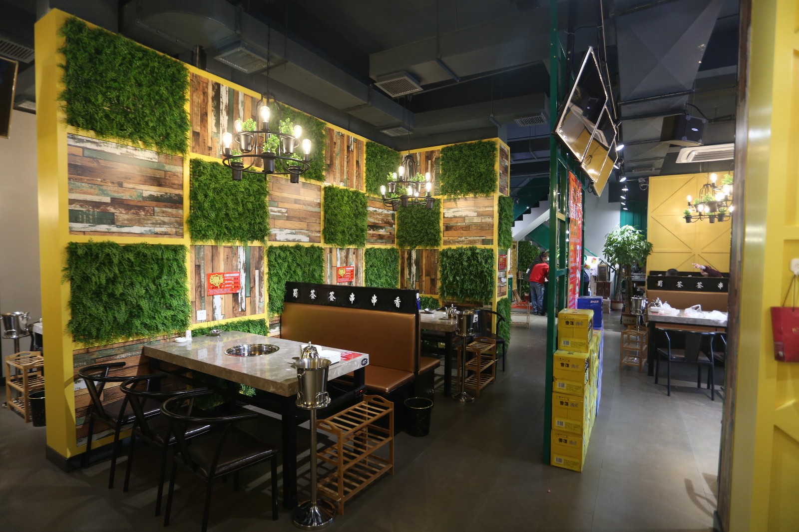 串串香连锁店这样装，让你不后悔！